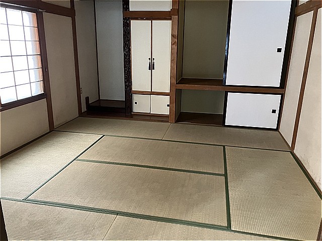 西岡1条9丁目　4LDK　戸建（賃貸）駐車場2台確保可能。ペットも可能です。買い物なども便利なエリアです。お問い合わせお待ちしてます！
