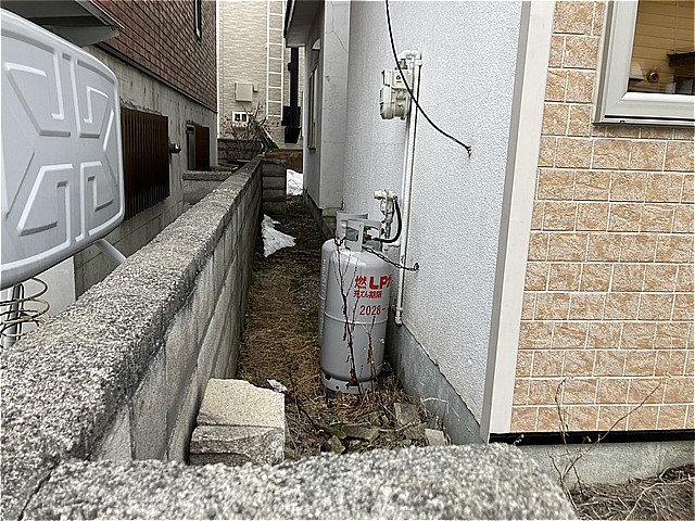 西岡1条9丁目　4LDK　戸建（賃貸）駐車場2台確保可能。ペットも可能です。買い物なども便利なエリアです。お問い合わせお待ちしてます！
